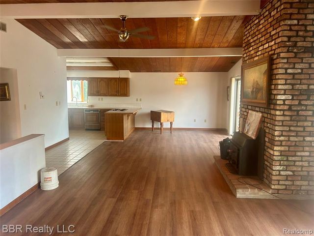 30620 Bayview, Gibraltar, MI 48173