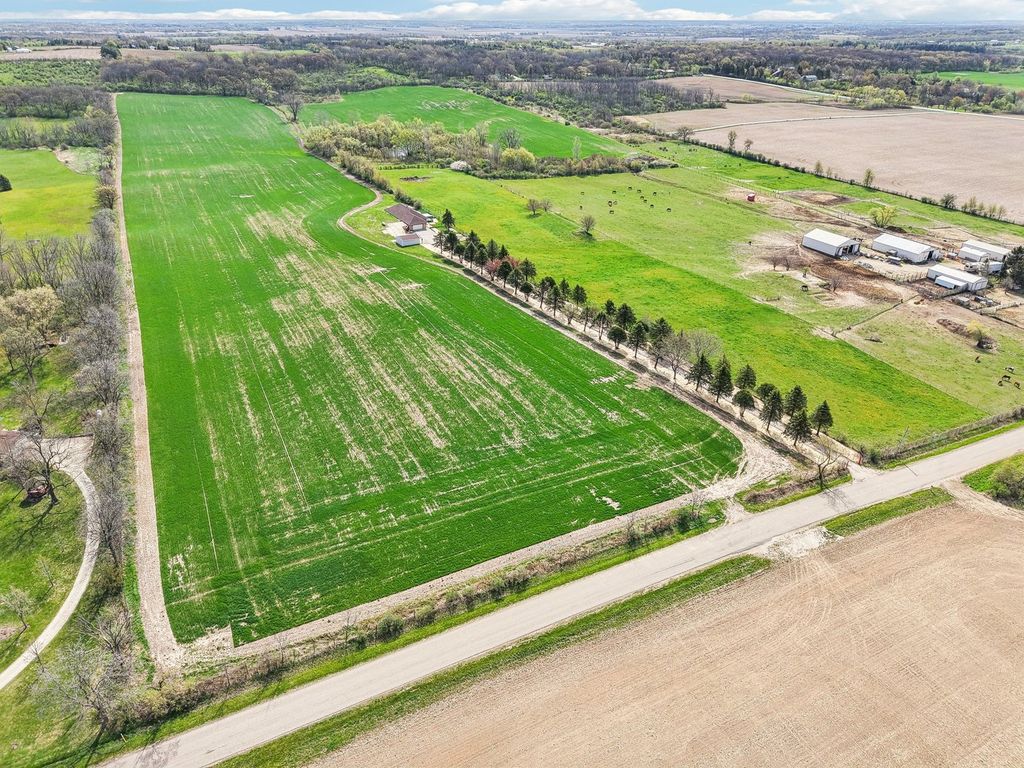 1408 Busse Road, Marengo, IL 60152