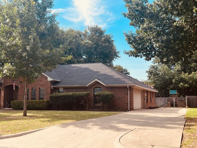 1500 Pickwick Lane, Denton, TX 76209