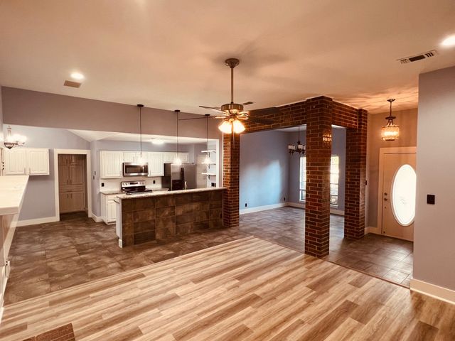 1500 Pickwick Lane, Denton, TX 76209