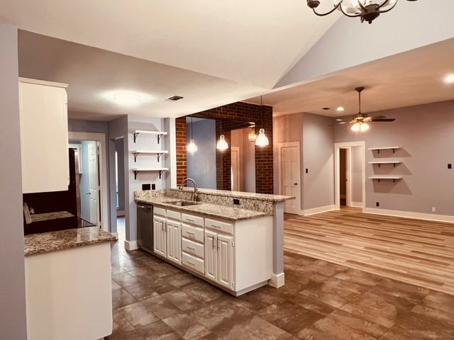 1500 Pickwick Lane, Denton, TX 76209