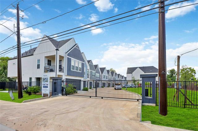 6109 De Campo Street, Houston, TX 77091