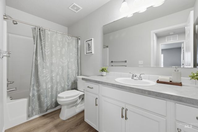 13149 S Chawon River Ave, Nampa, ID 83686