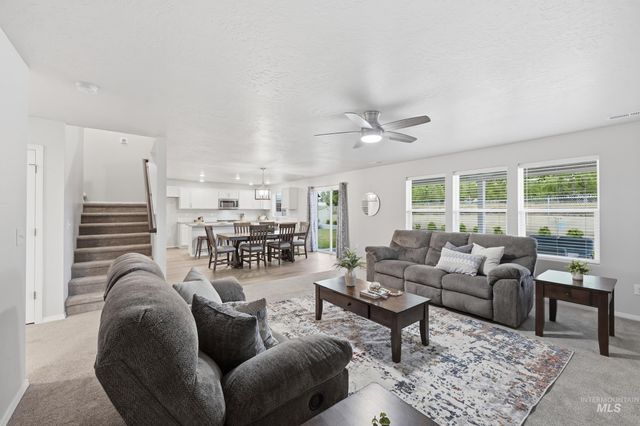 13149 S Chawon River Ave, Nampa, ID 83686