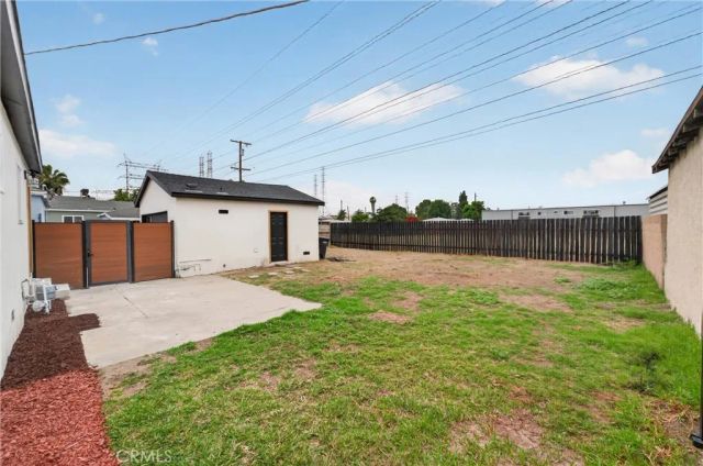 16819 Hayter, Bellflower, CA 90706