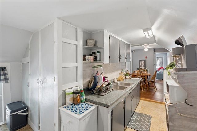 43 Elkins Street, Franklin, NH 03235
