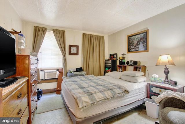 204 E ORANGE ST, Shippensburg, PA 17257