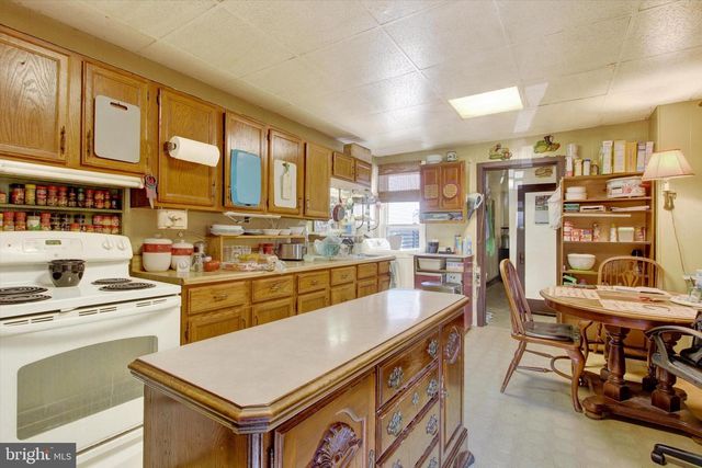 204 E ORANGE ST, Shippensburg, PA 17257