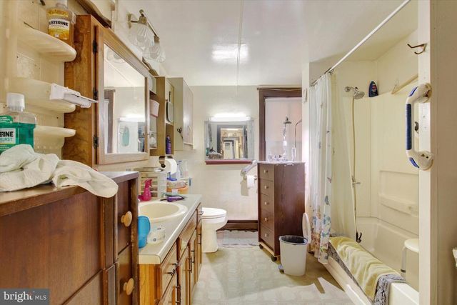 204 E ORANGE ST, Shippensburg, PA 17257