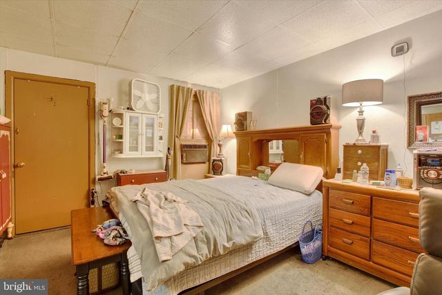 204 E ORANGE ST, Shippensburg, PA 17257