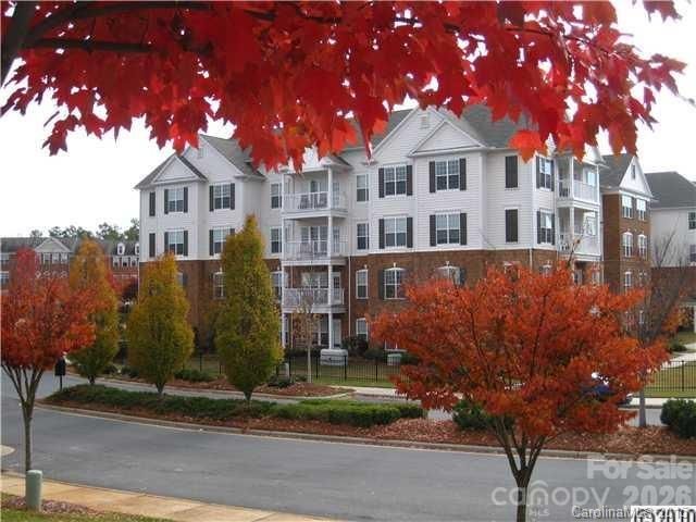 14817 Santa Lucia Drive, Charlotte, NC 28277