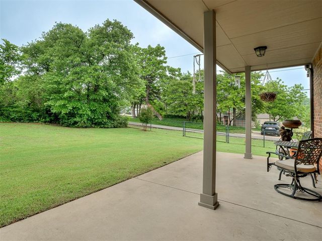 10695 NE 4th Street, Midwest City, OK 73130
