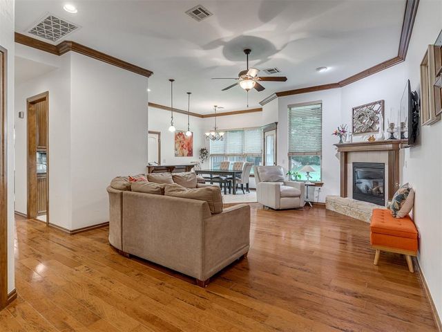 10695 NE 4th Street, Midwest City, OK 73130