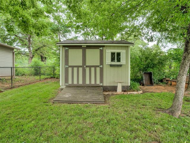 10695 NE 4th Street, Midwest City, OK 73130