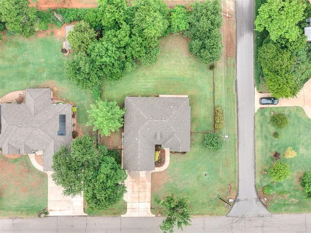 10695 NE 4th Street, Midwest City, OK 73130