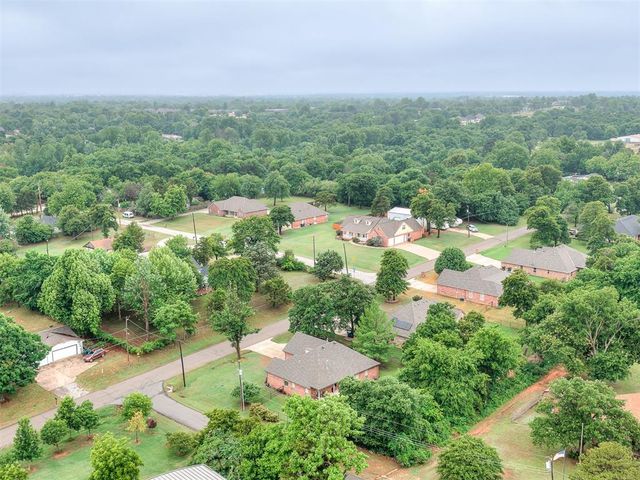 10695 NE 4th Street, Midwest City, OK 73130