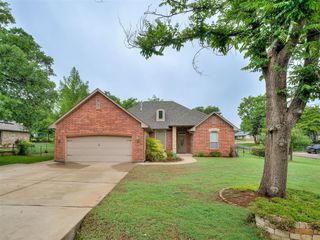 10695 NE 4th Street, Midwest City, OK 73130