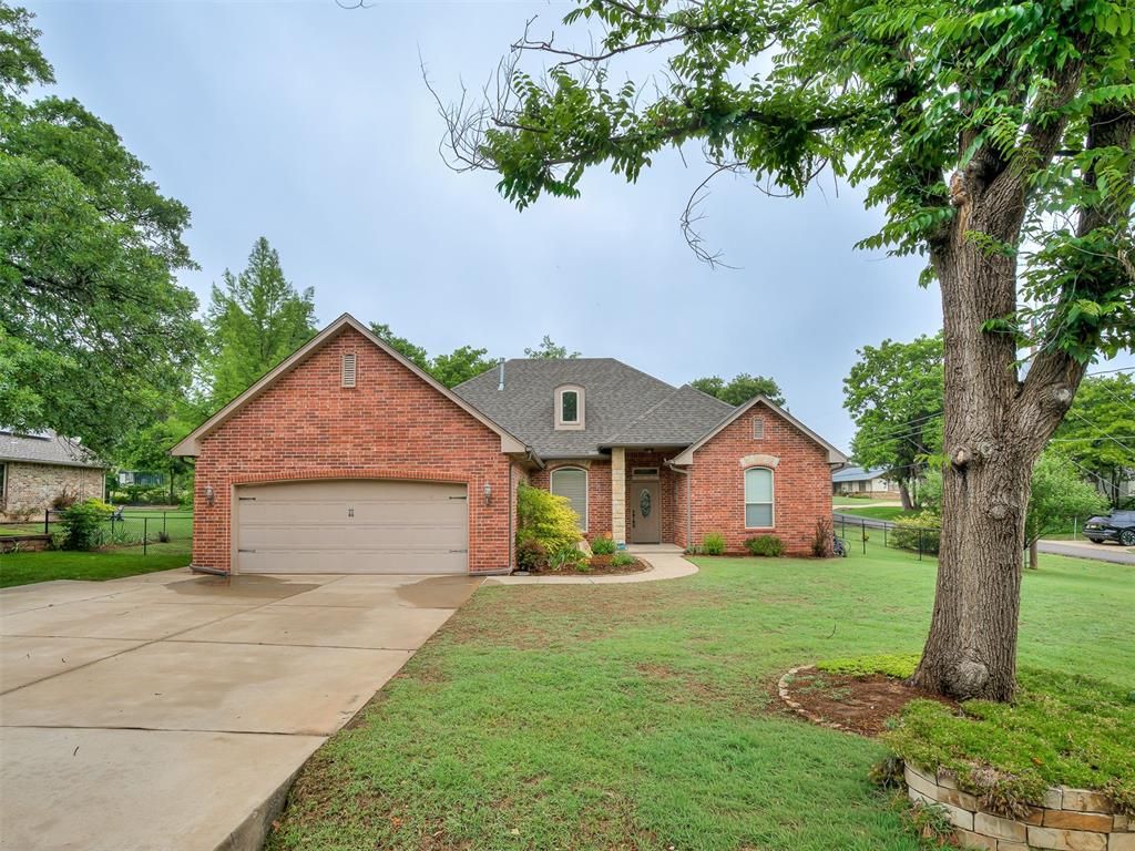10695 NE 4th Street, Midwest City, OK 73130