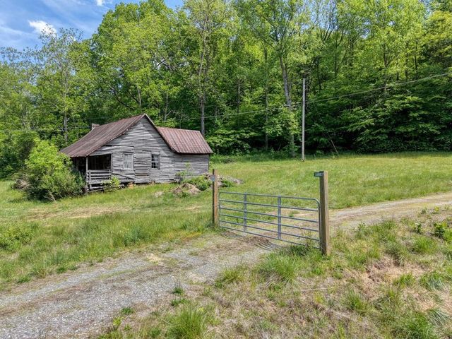 4706 Swallows Creek Road, Hiawassee, GA 30546