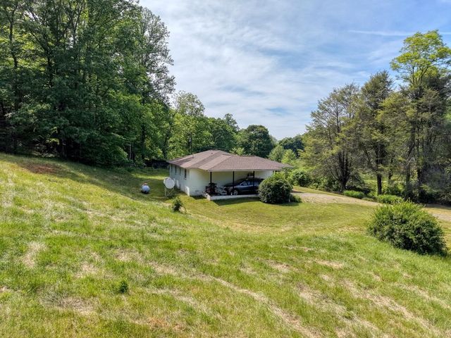 4706 Swallows Creek Road, Hiawassee, GA 30546