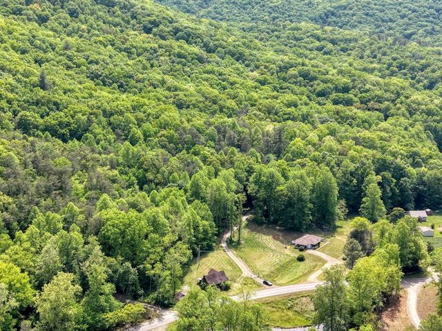 4706 Swallows Creek Road, Hiawassee, GA 30546