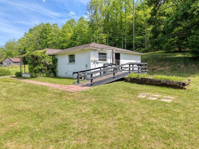 4706 Swallows Creek Road, Hiawassee, GA 30546