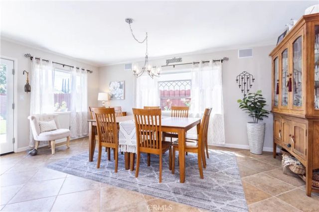 23300 Haynes, West Hills, CA 91307