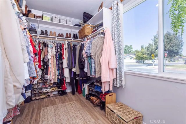 23300 Haynes, West Hills, CA 91307
