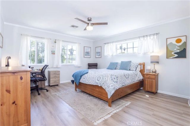 23300 Haynes, West Hills, CA 91307