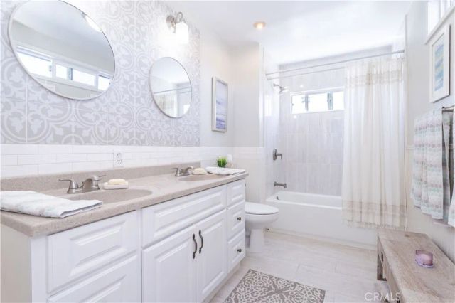 23300 Haynes, West Hills, CA 91307