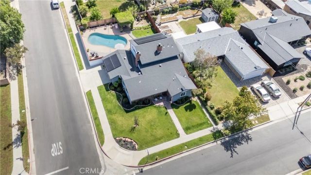 23300 Haynes, West Hills, CA 91307