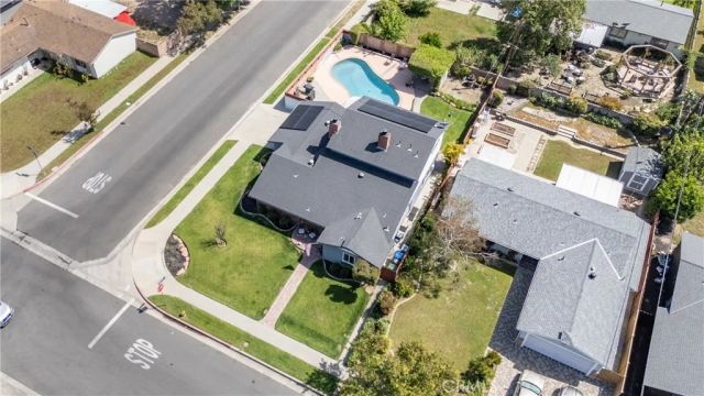 23300 Haynes, West Hills, CA 91307