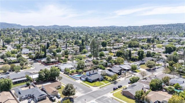 23300 Haynes, West Hills, CA 91307
