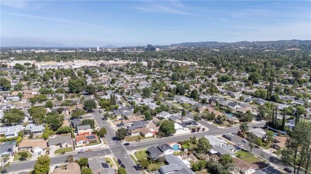 23300 Haynes, West Hills, CA 91307
