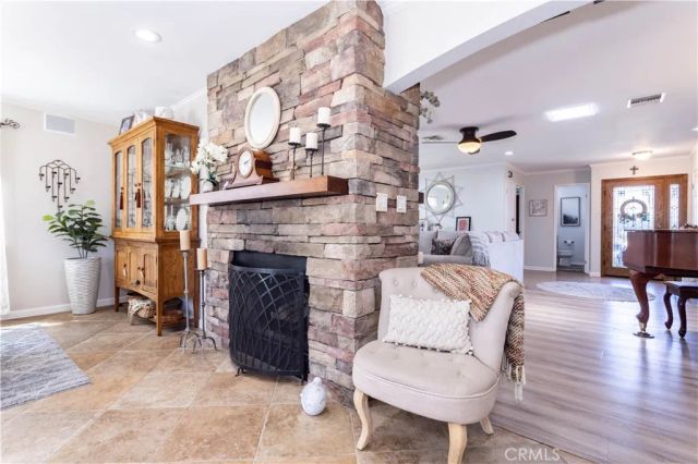 23300 Haynes, West Hills, CA 91307