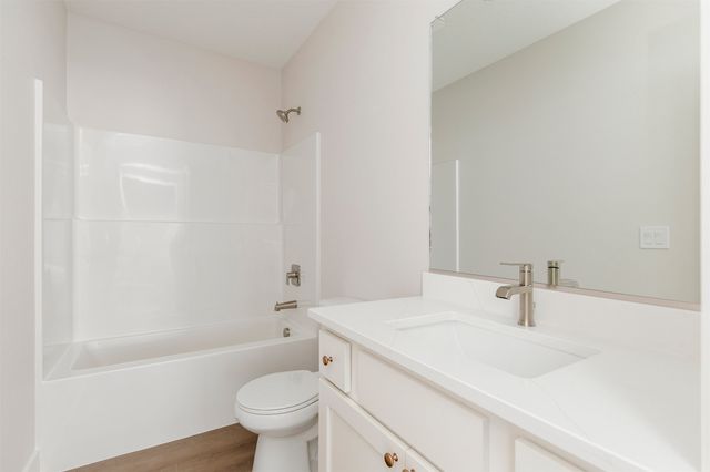 2608 Bluebell Drive, Norwalk, IA 50211