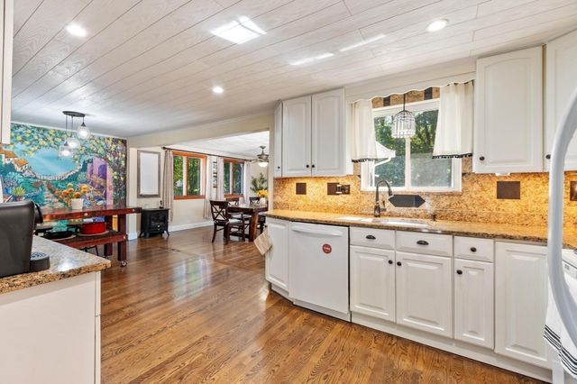 31 Paul Ave, Peabody, MA 01960