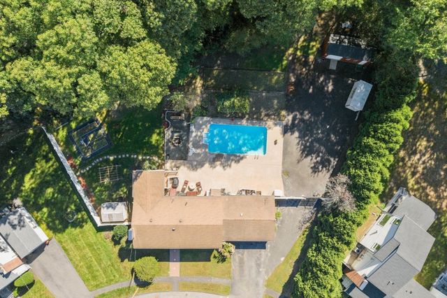 31 Paul Ave, Peabody, MA 01960