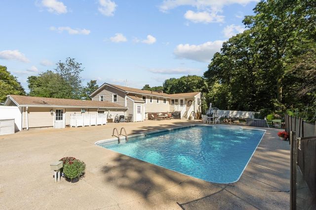 31 Paul Ave, Peabody, MA 01960