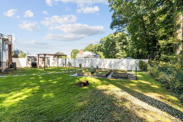 31 Paul Ave, Peabody, MA 01960