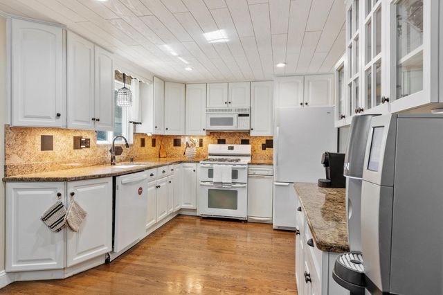 31 Paul Ave, Peabody, MA 01960