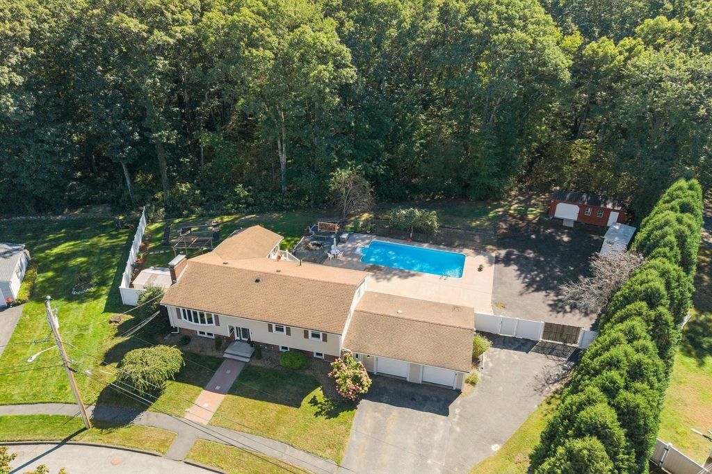 31 Paul Ave, Peabody, MA 01960