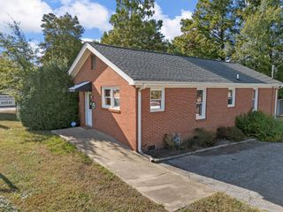 2880 Reidville Rd, Spartanburg, SC 29301