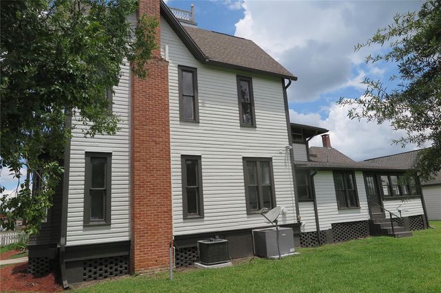 105 SE 1ST AVENUE, Lake Butler, FL 32054