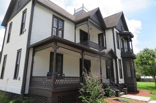 105 SE 1ST AVENUE, Lake Butler, FL 32054