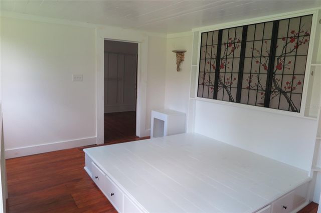 105 SE 1ST AVENUE, Lake Butler, FL 32054