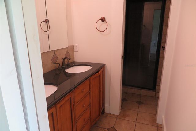 105 SE 1ST AVENUE, Lake Butler, FL 32054