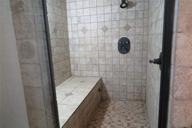 105 SE 1ST AVENUE, Lake Butler, FL 32054