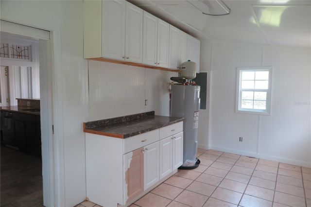 105 SE 1ST AVENUE, Lake Butler, FL 32054