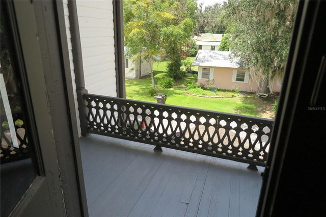 105 SE 1ST AVENUE, Lake Butler, FL 32054